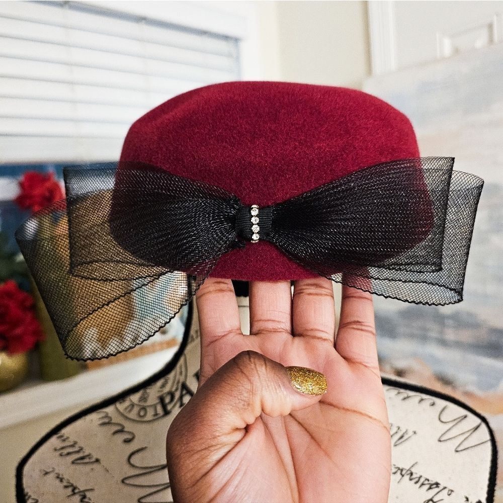 VTG Retro Wool Felt Mesh Bow Accent Pillbox Stylish Beret Hat.